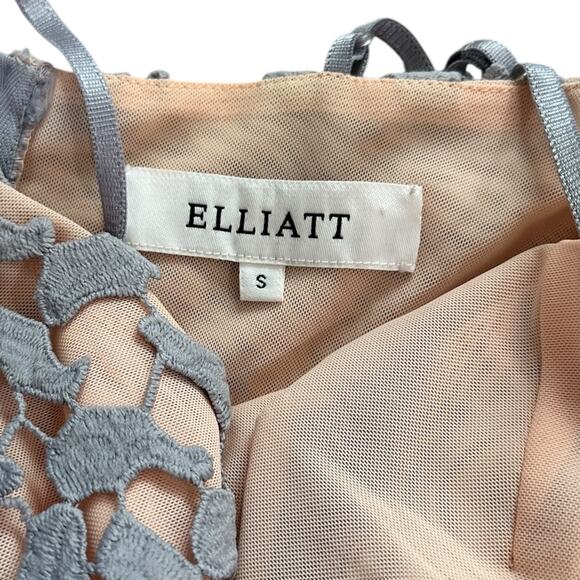 Elliatt Tingle Floral Lace Midi Dress In Lilac/Nude - Picture 3 of 8